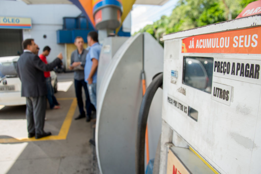 Angra tem a gasolina mais cara do Brasil, diz agência