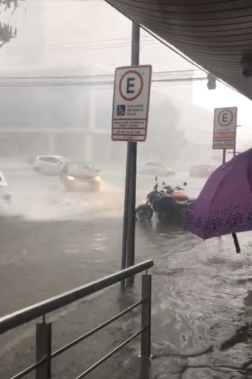 Temporal causa transtornos em Volta Redonda, Sul do Rio e Costa Verde