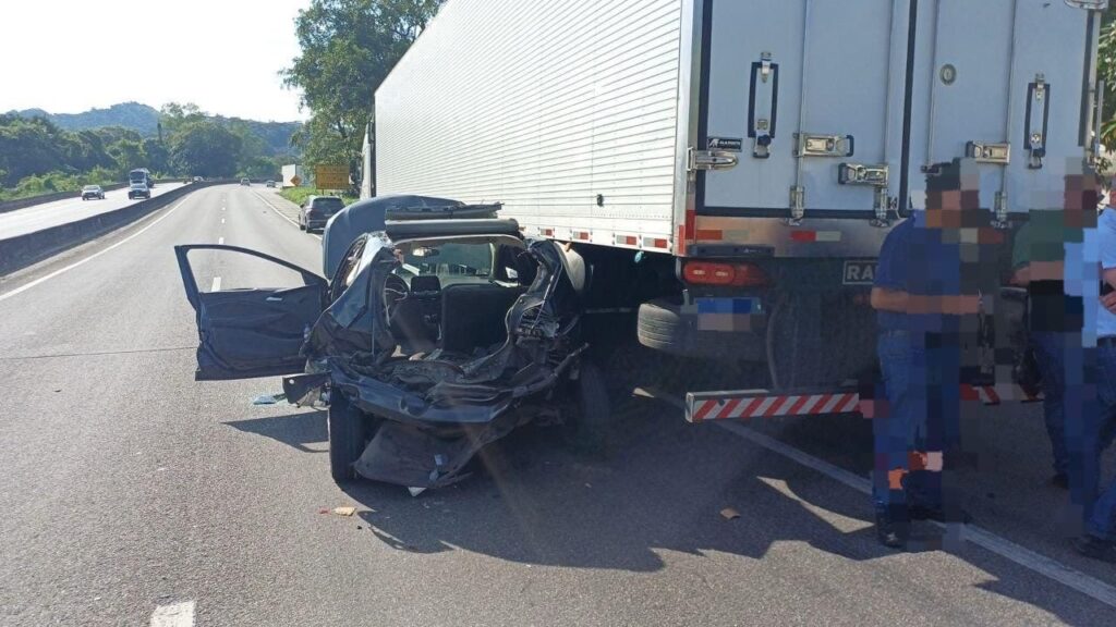 Engavetamento deixa feridos na Via Dutra em Barra Mansa