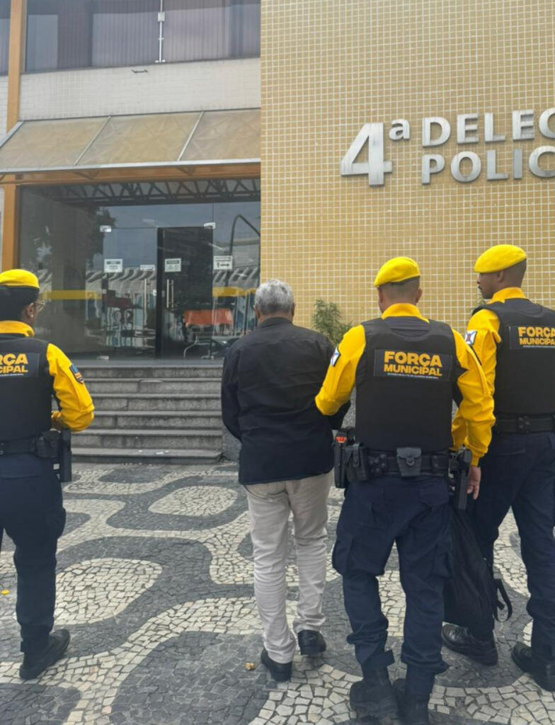 Força Municipal prende homem por furto de notebooks e celular
