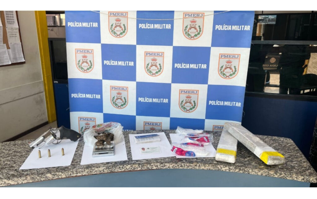 Revólver e 3kg de maconha são apreendidos em Barra Mansa