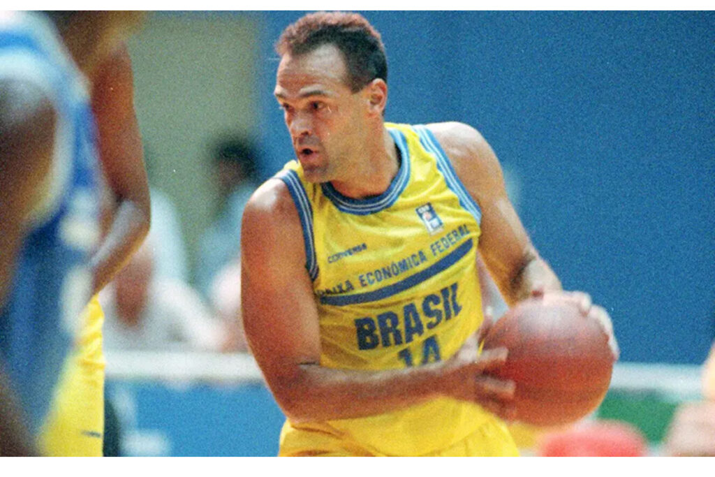 Morre Oscar Schmidt, o cestinha do basquete, aos 68 anos