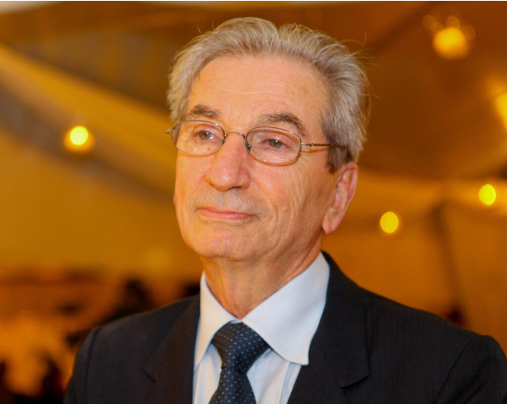 Médico Sorrenti Marcello é enterrado em Volta Redonda