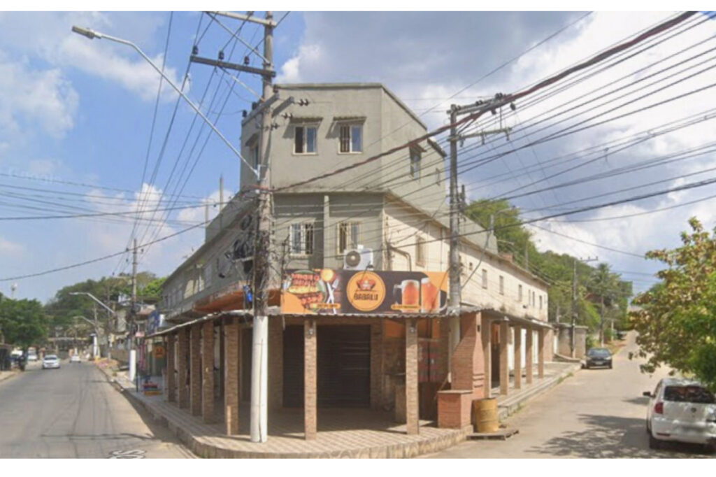 Dono de bar e mais dois são mortos a tiros