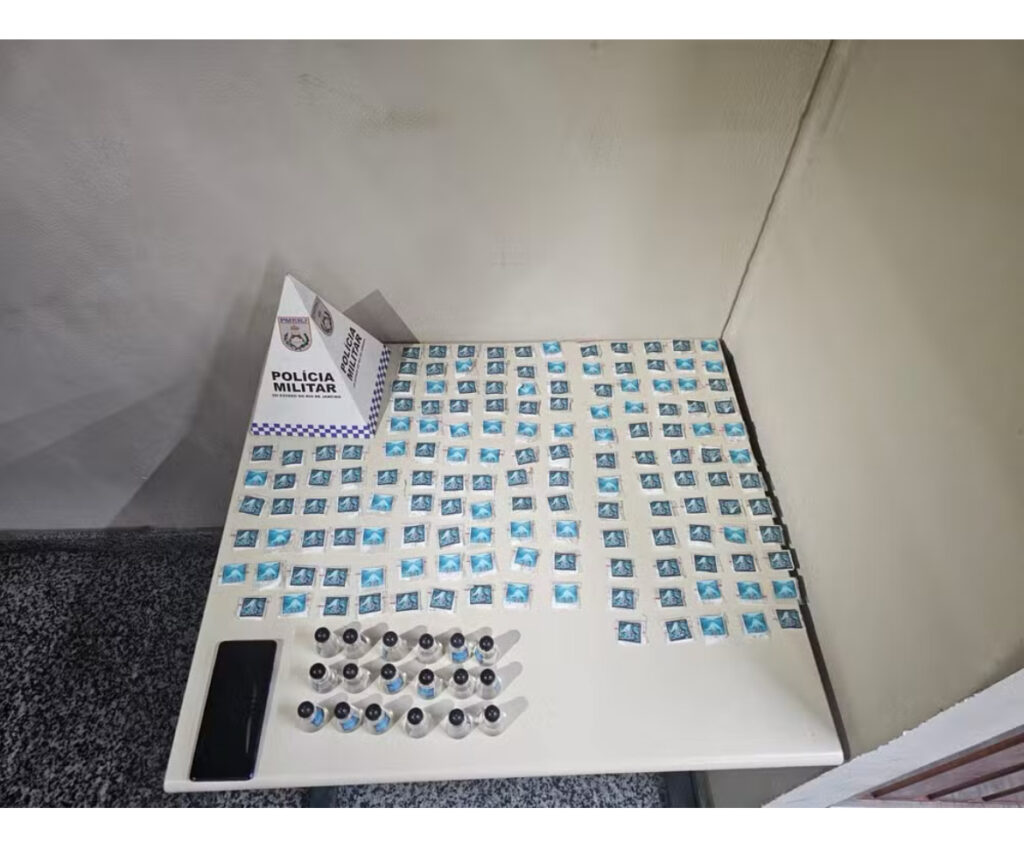 Homem é preso com drogas em Paraty