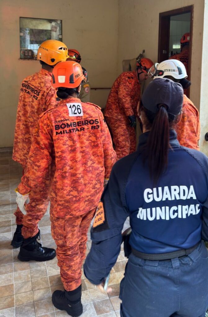 Volta Redonda apura maus tratos de animais; havia 13 na mesma casa