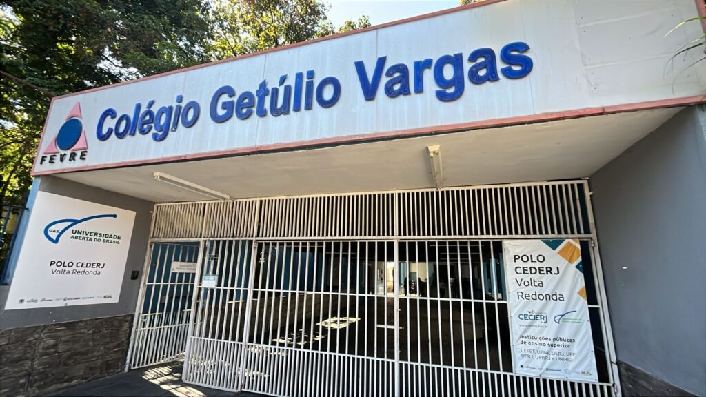 Vestibular Cederj 2026.2 oferece 259 vagas para sete cursos em Volta Redonda