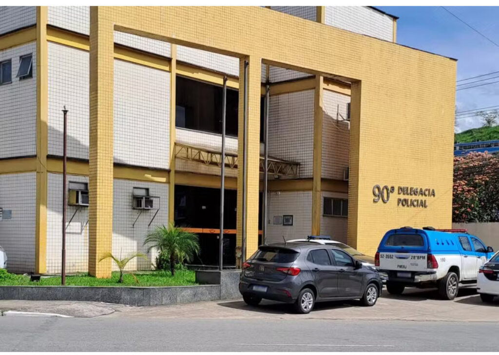 BM: Homem com dez anotações criminais é preso por roubar padaria