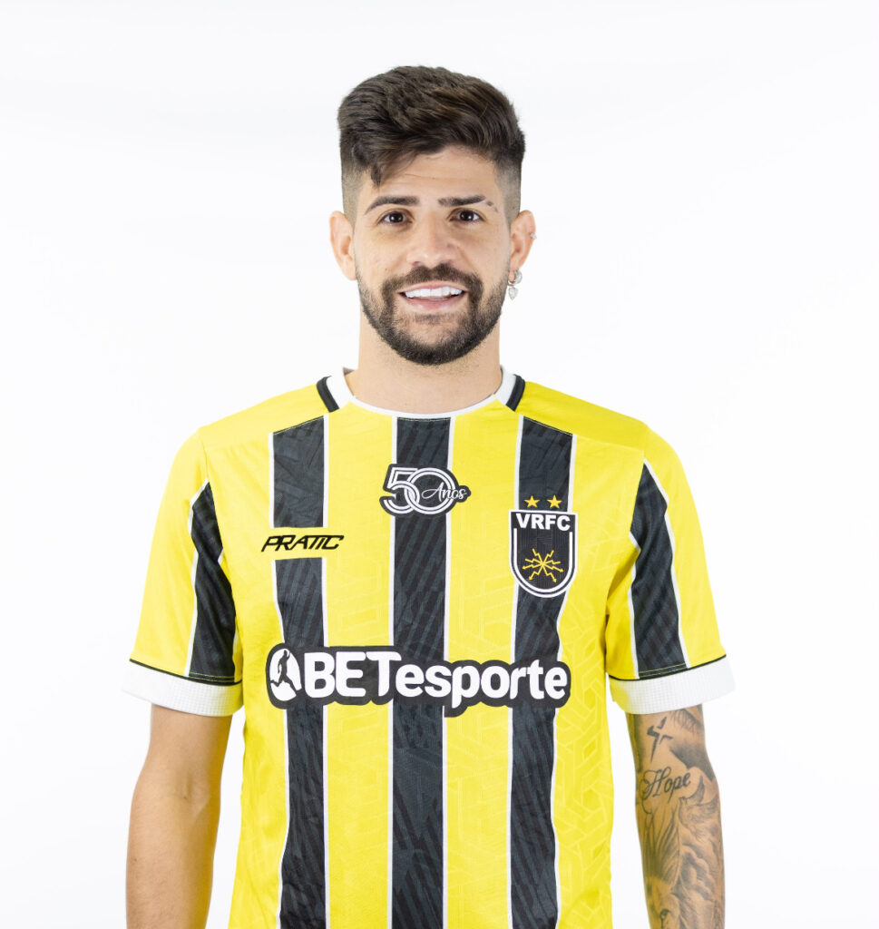 Voltaço anuncia a contratação do atacante Matheus Régis