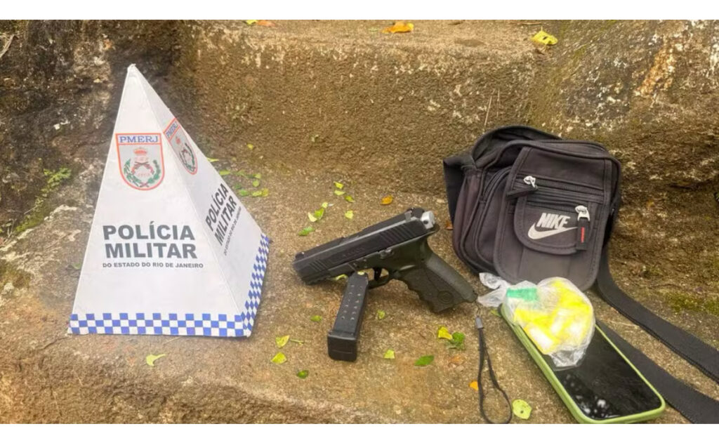 Homem é preso com arma e drogas em Angra dos Reis