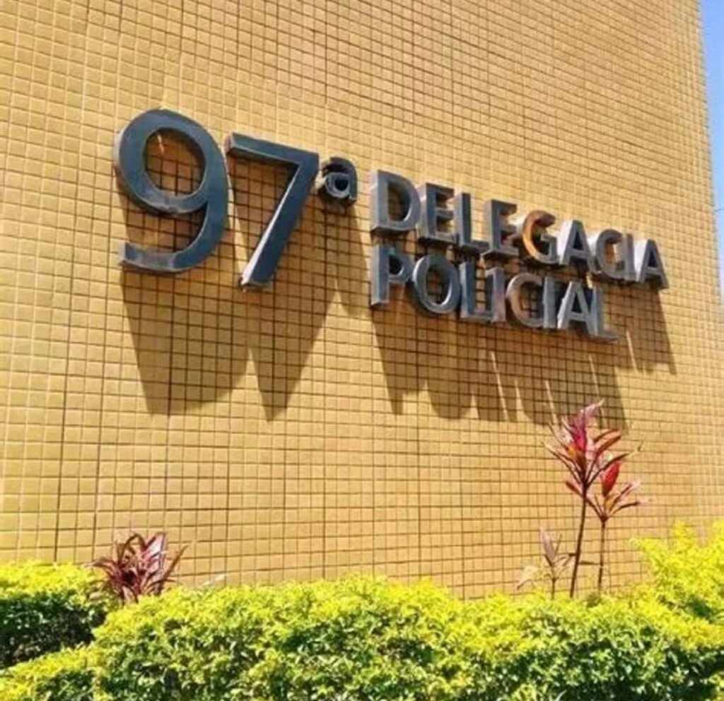 Homem é preso por agredir mulher e filmar filho em Mendes