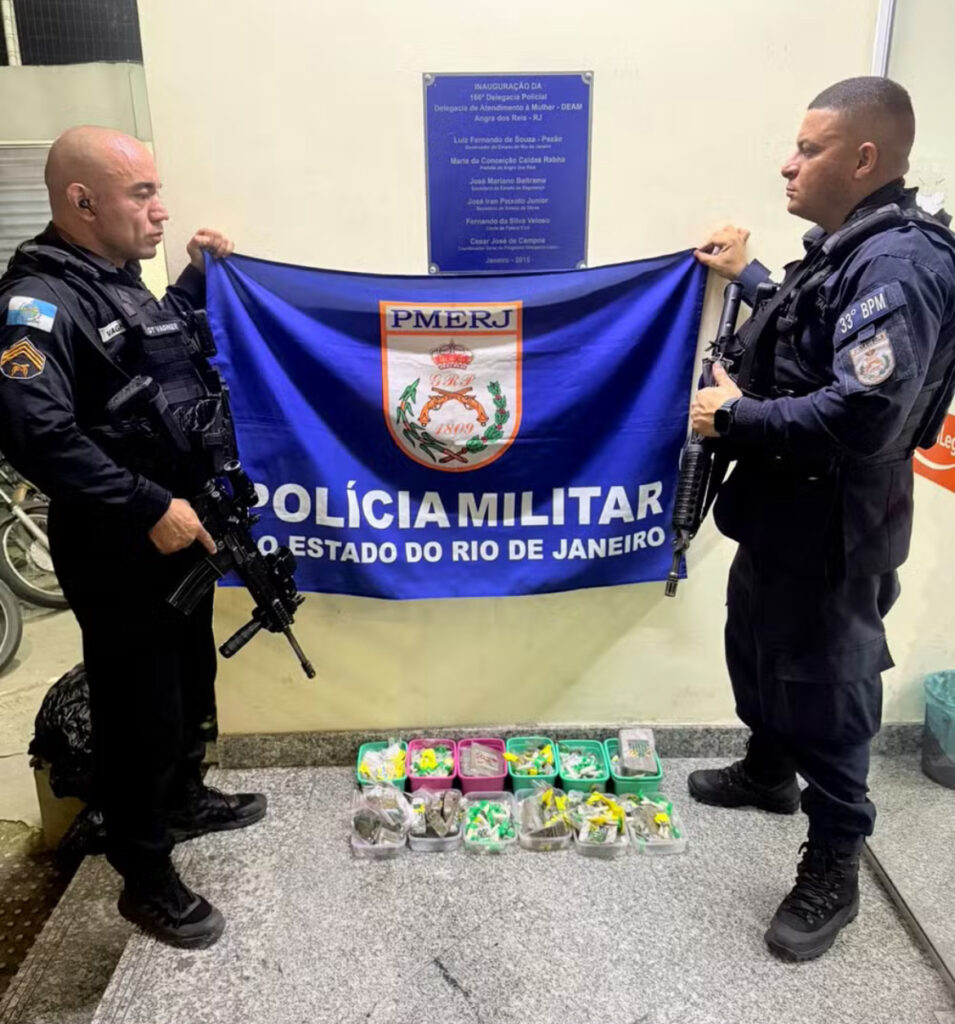 Homem é preso por tráfico de drogas em Angra