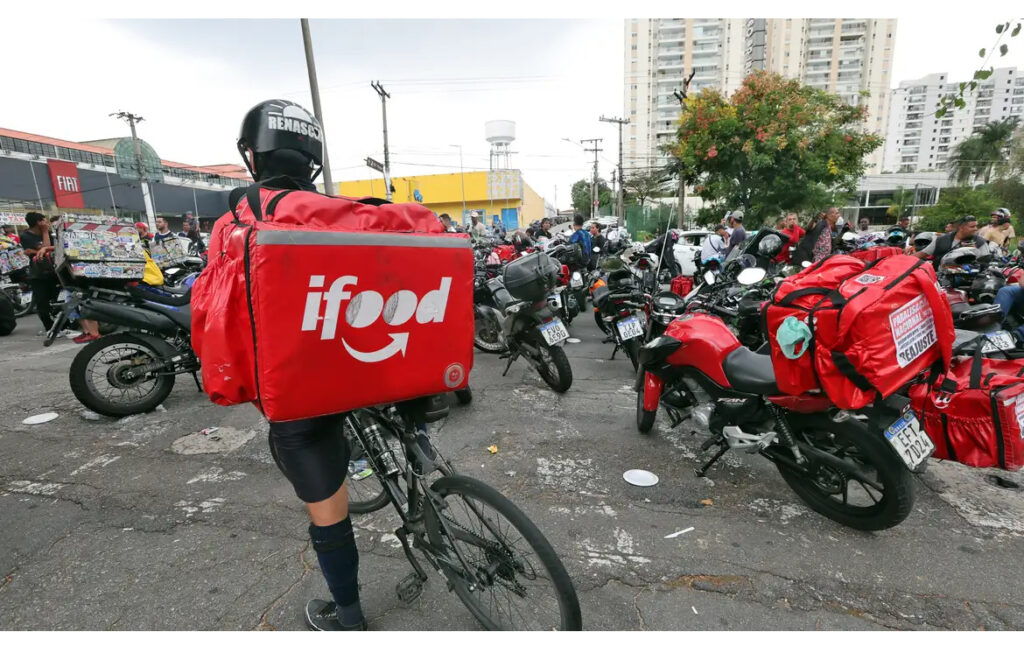 Brasil tem 2 milhões de pessoas que trabalham por meio de aplicativos