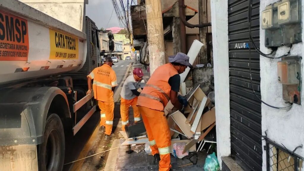 Volta Redonda divulga nova programação do Caminhão Cata-Treco