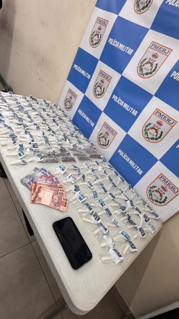 Homem é preso por tráfico de drogas em Volta Redonda