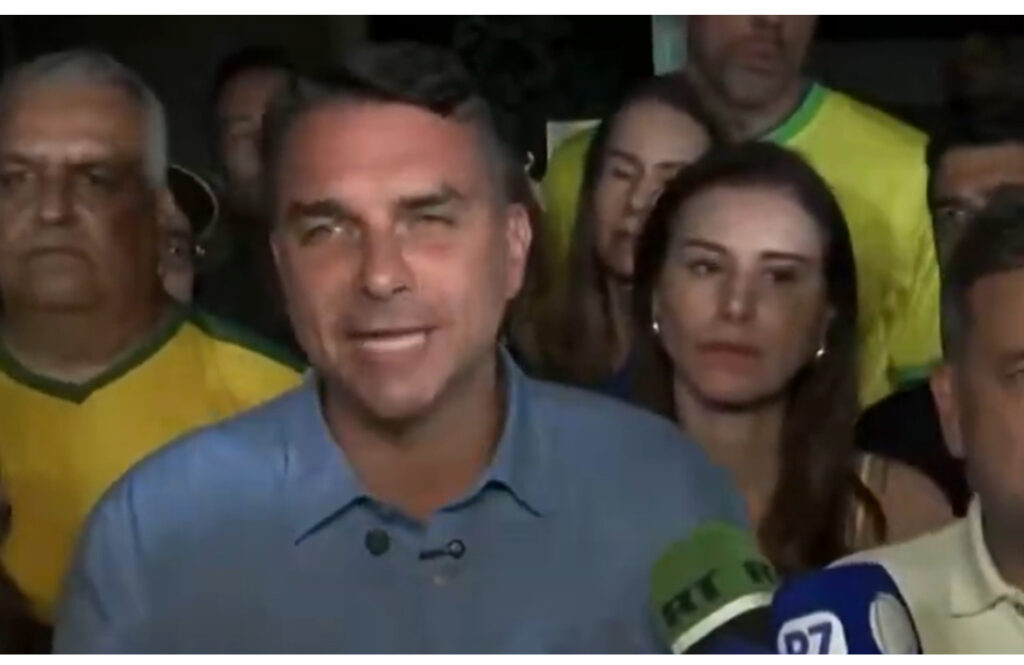 Flavio Bolsonaro obteve 50,06% dos votos em Volta Redonda